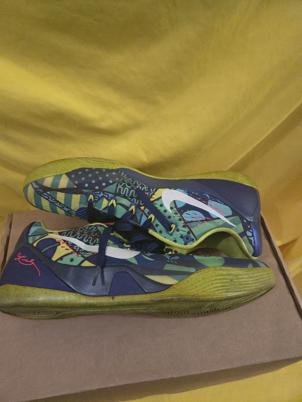 Nike Kobe 9 Em Brazil ( Worn, No Box)